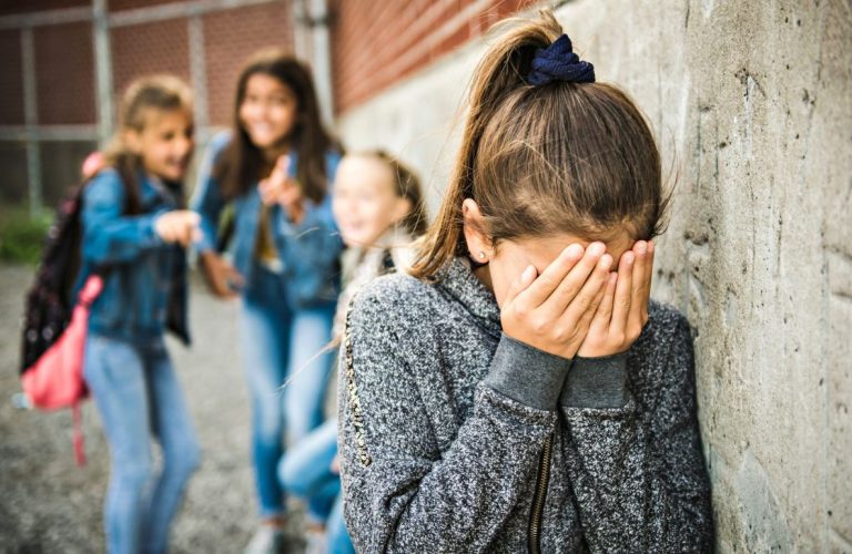 7 Cara Mengatasi Bullying Di Sekolah - Sekolah Flexibel Untuk ...