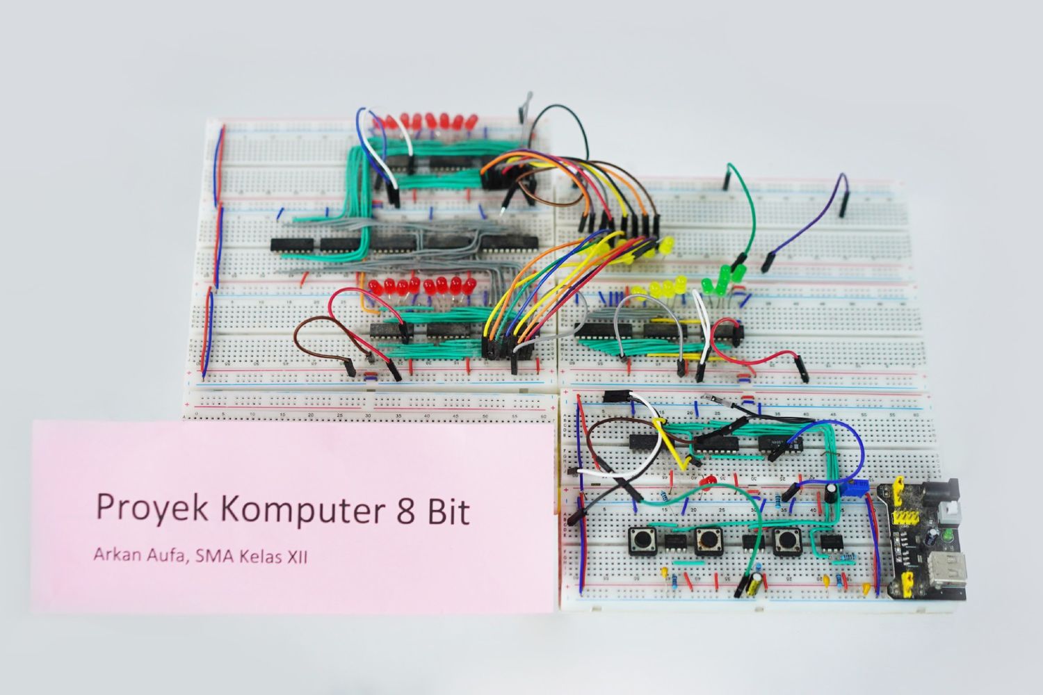 Proyek CPU 8 bit karya siswa Flexi School Bintaro